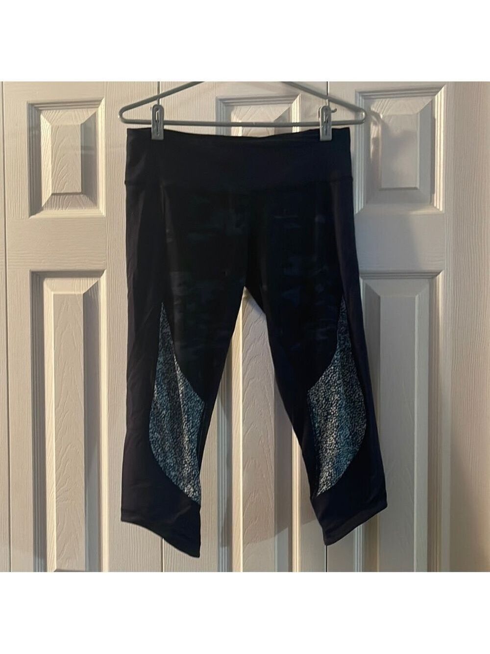 Blue Lululemon Crops Size 10🥰🔥🔥🔥